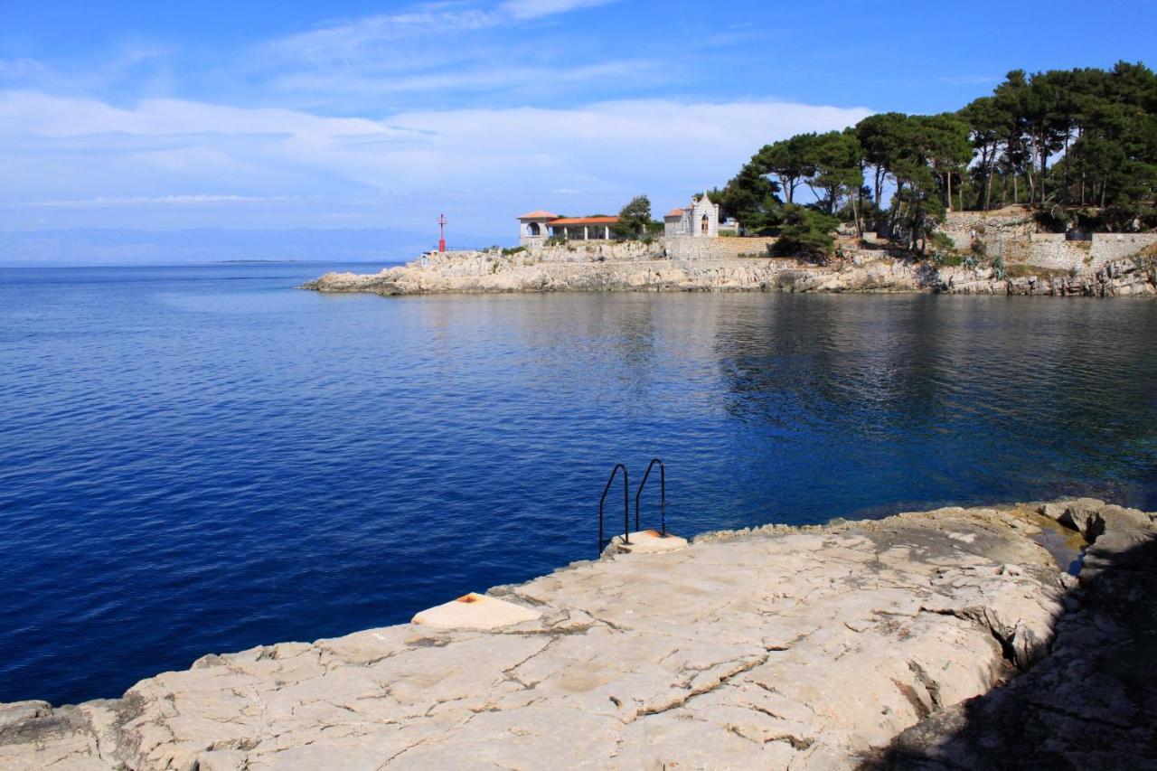 Apartments With A Parking Space Veli Losinj, Losinj - 8029 ภายนอก รูปภาพ