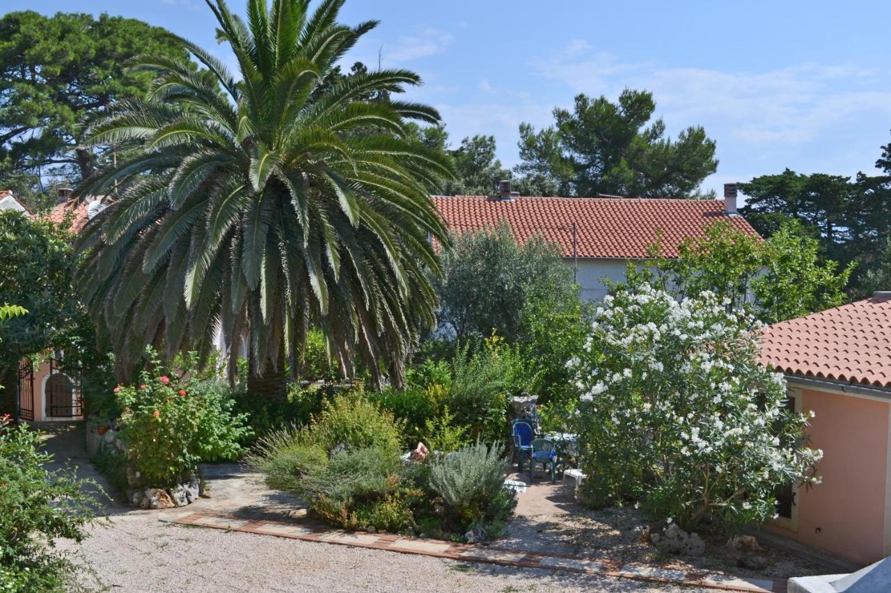 Apartments With A Parking Space Veli Losinj, Losinj - 8029 ภายนอก รูปภาพ
