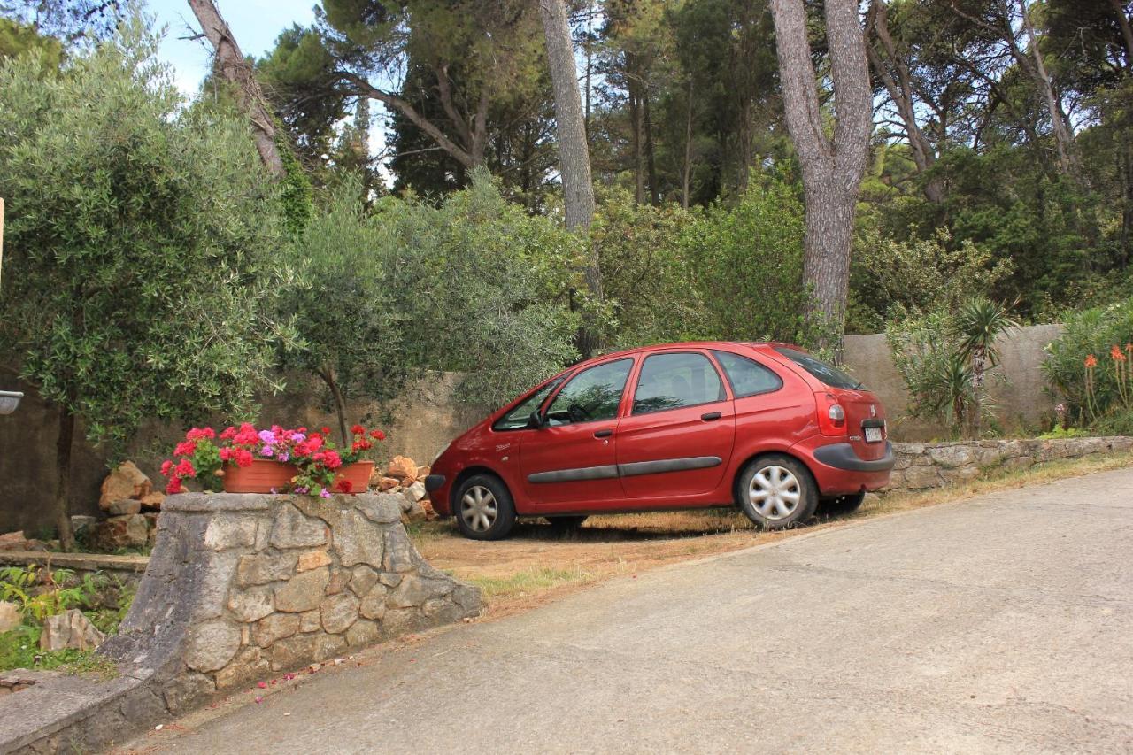 Apartments With A Parking Space Veli Losinj, Losinj - 8029 ภายนอก รูปภาพ
